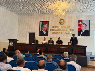 Goranboy Rayon İcra Hakimiyyətində su ehtiyyatlarından səmərəli istifadə olunması ilə bağlı komissiyanın iclası keçirildi