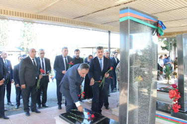“27 sentyabr-Anım Günü”nün beşinci ildönümü ilə bağlı Xan Qərvənd Şəhidlər Xiyabanında şəhidlərimizin məzarları ziyarət olundu