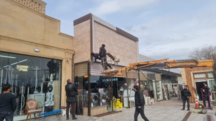 Goranboyda “Şəhərsalma və Memarlıq İli” ilə bağlı həyata keçirilən silsilə ümümrayon tədbirləri çərçivəsində, əsas turizm marşurutları üzrə yolkənarı obyektlərin müasir arxitektura, memarlıq üslubunda abadlaşdırılması işləri aparılır
