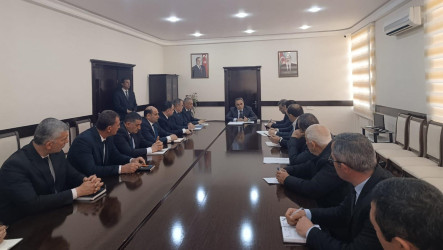 Goranboy rayon İcra Hakimiyyəti başçısı yanında pambıqçılıqla bağlı müşavirə keçirildi