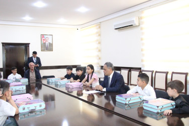 Goranboyda icra başçısı şəhid övladları ilə görüşdü