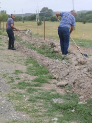 Goranboyda təmizlik həftəsi çərçivəsində rayonun bütün yaşayış məntəqələrində qəbiristanlıqlar və yol kənarları ərazilərdə təmizlik işləri aparıldı