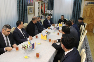 İcra Başçısı Bağçakürd kəndində şəhid ailəsini evlərində ziyarət etdi, ailənin sosial qayğıları ilə maraqlandı
