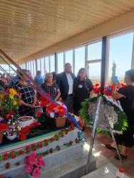 Səfikürd kəndindən Vətən  müharibəsi  şəhidimiz Yusibov  Kənan Fehruz oğlunun doğum günündə məzarı  ziyarət  olundu.