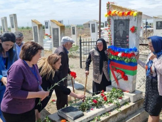 Goranboyda şəhid Rauf Məmmədovun anım günündə məzarı ziyarət olundu.