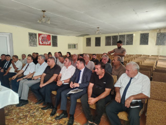 Goranboyda fermerlərlə Dövlət Proqramının icrasına həsr olunmuş maarifləndirici görüş keçirildi