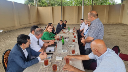 “Konstitusiya və Suverenlik İli” ilə bağlı,  Zeyvə kəndində şəhid ailələri ilə növbəti görüş keçirildi