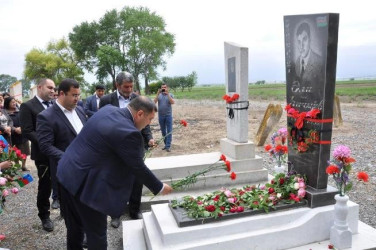 Goranboyda Milli Qəhraman Fikrət Hacıyevin anım günündə məzarı ziyarət edildi.