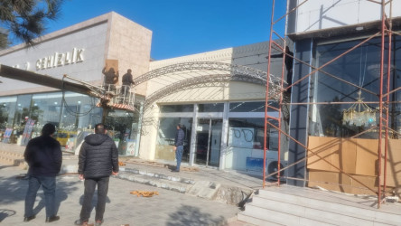 Goranboyda “Şəhərsalma və Memarlıq İli” ilə bağlı həyata keçirilən silsilə ümümrayon tədbirləri çərçivəsində, əsas turizm marşurutları üzrə yolkənarı obyektlərin müasir arxitektura, memarlıq üslubunda abadlaşdırılması işləri aparılır