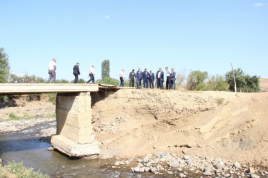 Goranboyda qəzalı körpünün mövcud vəziyyətinə yerində baxış keçirildi
