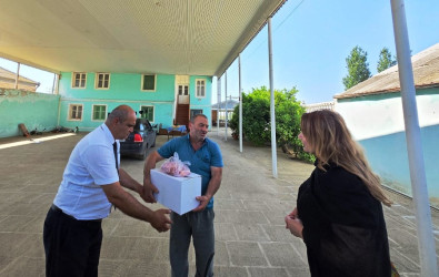 Goranboyda Qurban bayramı münasibətilə şəhid, qazi və aztəminatlı ailələr ziyarət olundu, bayram sovqatları verildi