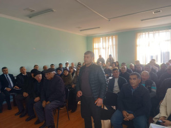Goranboyda növbəti səyyar qəbul Yeniyol kəndində keçirildi