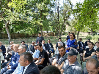 Goranboyda növbəti səyyar qəbul Buzluq kəndində keçirildi