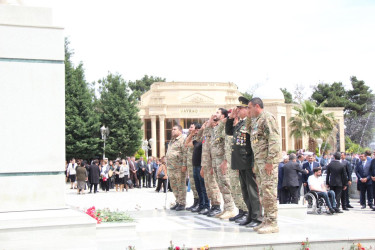 Goranboyda "Ümummilli Lider Heydər Əliyevin anadan olmasının 102-ci ildönümü"nə həsr olunmuş  kitab,rəsm və əl işləri sərgisi təşkil olundu