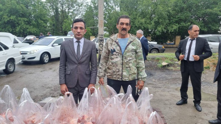Respublika Ağsaqqallar Şurasının sədr müavini Ağalar Vəliyev tərəfindən, Goranboy  rayon Ağsaqqallar şurasının 50 nəfər üzvünə Qurban bayramı ilə əlaqədar bayram payı verildi.