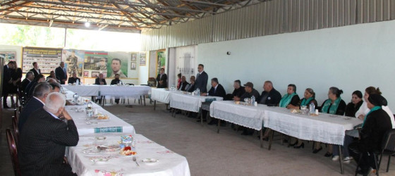 “Konstitusiya və Suverenlik İli” tədbirləri çərçivəsində, “27 sentyabr-Anım Günü” ərəfəsində Goranlı kəndində şəhid ailələri ilə görüş keçirildi