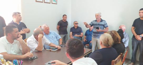 Goranboyda su ehtiyatlarından səmərəli istifadə olunması ilə bağlı Xoylu kəndində su istifadəçiləri ilə görüş keçirildi