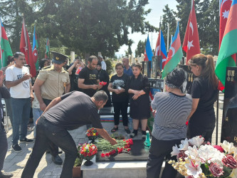 Goranboyda şəhid Abdullayev Firdovsi Mais oğlunun il dönümü ilə bağlı məzarı ziyarət olundu
