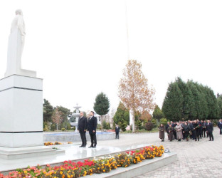 Goranboyda Ümummilli Lider Heydər Əliyevin anım günü ilə  bağlı, “Heydər Əliyev-dövlətçilik və liderlik məktəbi” adlı konfrans keçirildi