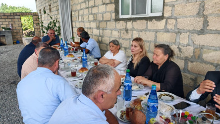Goranboyda şəhid Həsrətov Elməddin Sərdar oğlunun anım günü ilə bağlı məzarı ziyarət olundu, əziz xatirəsi ehtiramla anıldı
