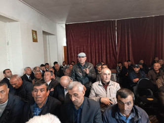 Goranboyda növbəti səyyar qəbul Nizami kəndində keçirildi