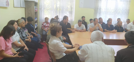 Goranboy rayonunun Muzdurlar kəndində 2026–2030-cu illər üçün Dövlət Proqramının icrası ilə bağlı marifləndirici görüş keçirildi