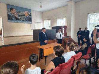 Goranboyda yeni inşa edilmiş çoxmənzilli yaşayış binasının mənzillərinin püşkatma yolu ilə bölgüsü aparıldı