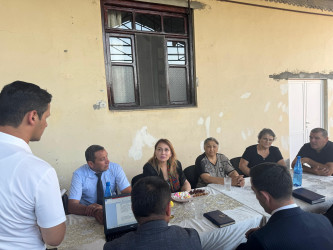 “Konstitusiya və Suverenlik İli” ilə bağlı Hazırəhmədlidə şəhid ailələri ilə görüş keçirildi