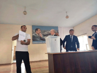 Goranboyda yeni inşa edilmiş çoxmənzilli yaşayış binasının mənzillərinin püşkatma yolu ilə bölgüsü aparıldı