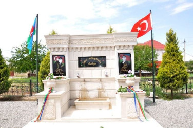 Goranboyda şəhid Vəliyev İlkin Səfail oğlunun doğum günündə məzarı ziyarət olundu, Şəhidlər Xatirə Bulağı istifadəyə verildi.