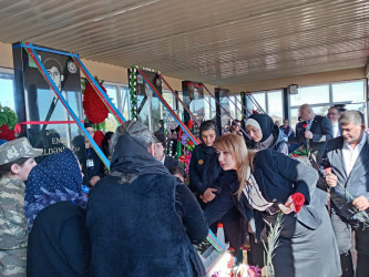 Tatarlı kəndindən Vətən Müharibəsi şəhidi Emil Həsənovun ildönümündə məzarı və ailəsi ziyarət olundu.