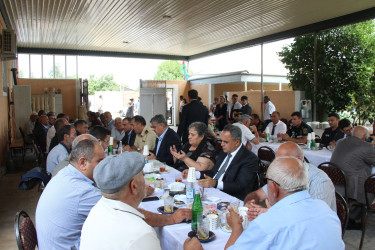 Qızılhacıllı qəsəbəsində şəhid atasının dəfn mərasimi keçirildi