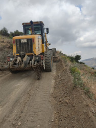 Todan və Erkeç kəndini birləşdirən yolda təmi-bərba işləri aparılır