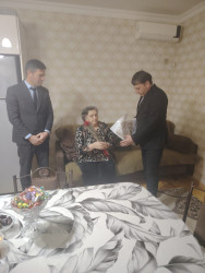 Goranboyda "8 Mart-Beynəlxalq Qadınlar Günü" münasibətilə Goranboy RİH-nin məsul əməkdaşları tərəfindən şəhid ailələrinin  xanımları evlərində ziyarət olundu, onlara  hədiyyələr təqdim edildi.