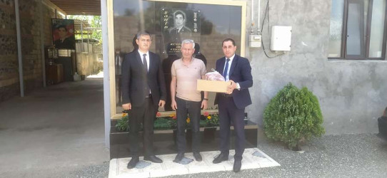 Goranboyda Qurban bayramı münasibətilə şəhid, qazi və aztəminatlı ailələr ziyarət olundu, bayram sovqatları verildi