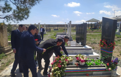 Goranboyda şəhid Milli Qəhrəman Niyazi Aslanovun anım günündə məzarı ziyarət olundu.