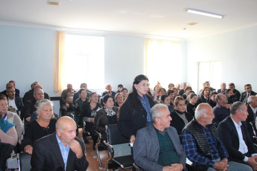 Goranboyda İcra Başçısı  Fəxralı  kəndində səyyar qəbul keçirdi.