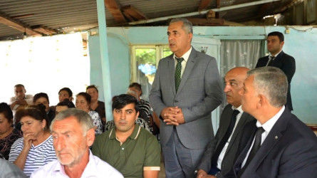 Goranboyda növbəti səyyar qəbul Gürzallar kəndində keçirildi