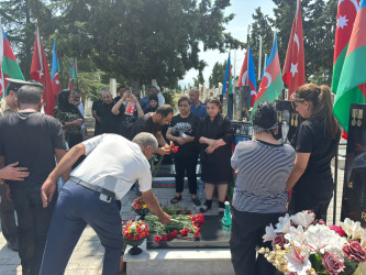 Goranboyda şəhid Abdullayev Firdovsi Mais oğlunun il dönümü ilə bağlı məzarı ziyarət olundu