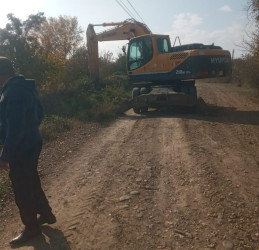 Tatarlı kəndində su arxları lildən və kol-kosdan təmizlənir