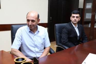 Mürsəl İbrahimov Goranboyda vətəndaşların problemlərini dinlədi
