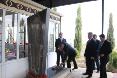 27 sentyabr-Anım Günü”nün beşinci ildönümü ilə bağlı Səfikürd Şəhidlər Xiyabanında şəhidlərimizin məzarları ziyarət olundu