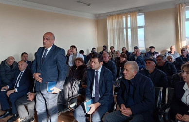 Alpout kəndində səyyar qəbul keçirildi