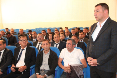 Goranboyda icra başçısı fermerlərlə görüş keçirdi