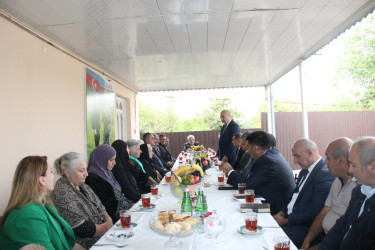 Səfikürd kəndində,  “27 sentyabr Anım günü” ilə bağlı, şəhid ailələri ilə görüş keçirildi.