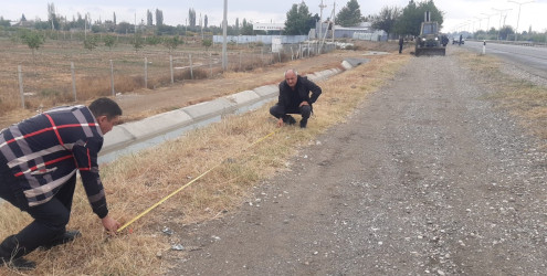 Goranboyda əsas turizm marşurutları üzrə yolkənarı ərazilərin abadlaşdırılması və ağac əkininə hazırlıq işləri davam etdirilir.