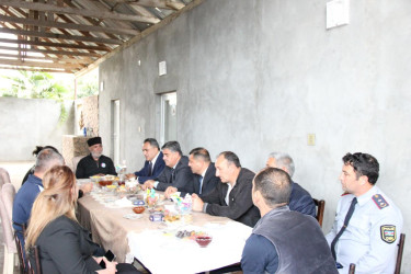 Goranboyda şəhid ailələri və müharibə iştirakçıları ilə görüşlər davam etdirilir, onların sosial qayğıları yerində öyrənilir, həlli ilə bağlı müvafiq tədbirlər həyata keçirilir.