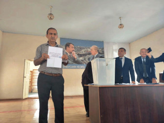 Goranboyda yeni inşa edilmiş çoxmənzilli yaşayış binasının mənzillərinin püşkatma yolu ilə bölgüsü aparıldı