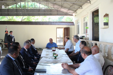 Goranboyda qəzalı körpünün mövcud vəziyyətinə yerində baxış keçirildi