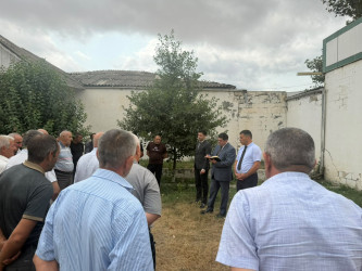 Goranboy rayonunda su ehtiyatlarından səmərəli istifadə olunması ilə bağlı Zeyvə kəndində su istifadəçiləri ilə görüş keçirildi